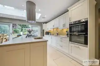 19 Chieveley Road, photo 4
