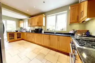 19 Dale Gardens, photo 3