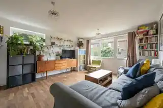 19 Hatfield Road, photo 2