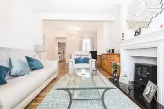 19 Heath Road, photo 2