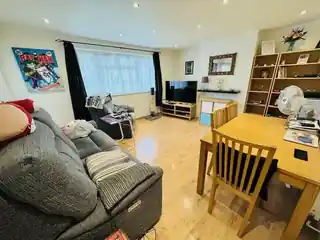 19, Hutchinson Court, Padnall Road, photo 2
