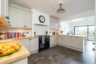 19 Kings Lane, photo 3
