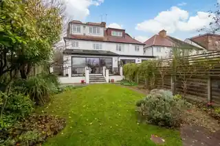 19 Kings Lane, photo 4