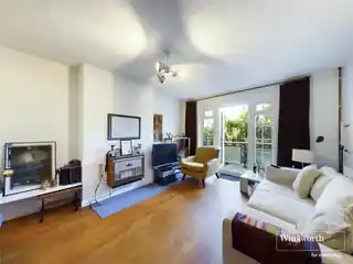 19 Lea Gardens, photo 2
