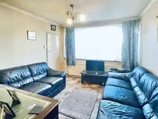 19 Malvern Road, photo 2
