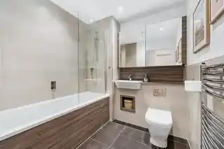 19, Munster Court, Bollo Bridge Road, photo 4