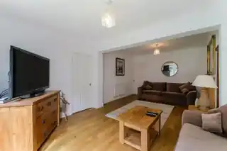 19 Rosslyn Avenue, photo 4