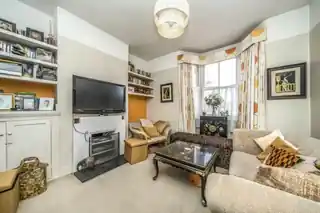 19 Stanley Road, photo 2