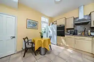 19 Stanley Road, photo 3