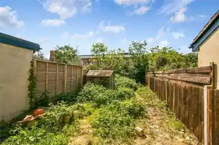 19 Strafford Road, photo 2