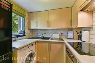 19 Tanglewood Way, photo 4