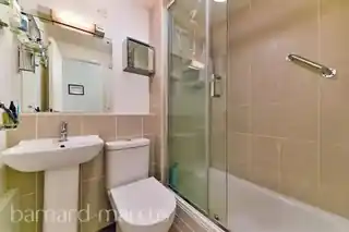 19 Tanglewood Way, photo 3