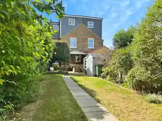 19 Taylor Road, photo 4