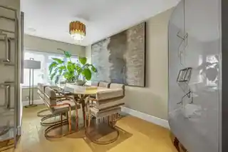 19 Topiary Square, photo 3