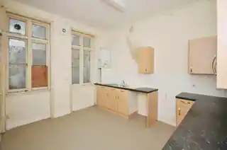 19 Tredown Road, photo 3
