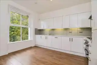 19 Vanbrugh Park, photo 2