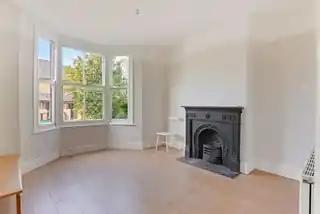 19 Victoria Road, photo 2