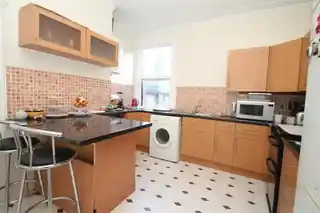 19 Windsor Road, photo 2