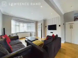 191 Beverley Road, photo 2
