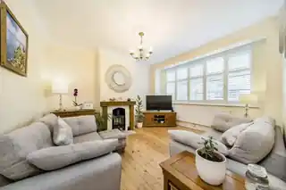 192 Abercairn Road, photo 2