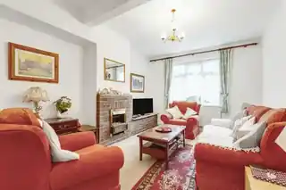 194 Dover House Road, photo 2