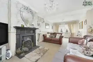 198 The Avenue, photo 4