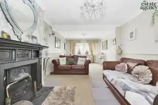 198 The Avenue, photo 2