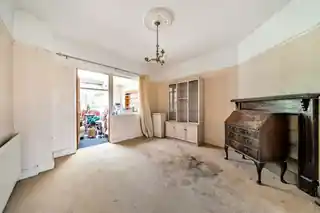 199 Raeburn Avenue, photo 4