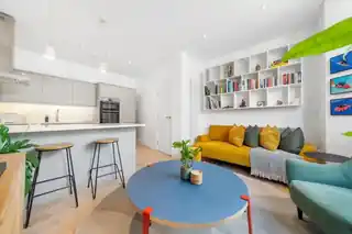 19A Hinton Road, photo 2