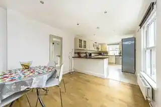 1A Darell Road, photo 3