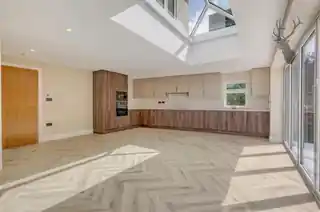1A Lorne Gardens, photo 3