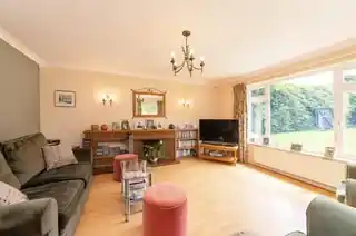 1A Moor Park Road, photo 2