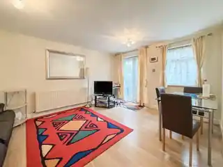 1B Glendor Gardens, photo 2