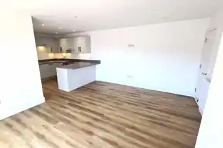 1B Longlands Road, photo 3
