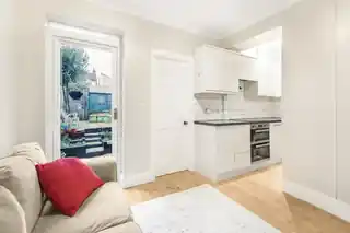 2 Belfast Road, photo 2