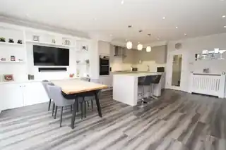 2 Benfleet Close, photo 3