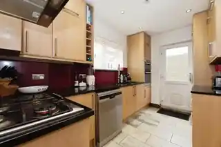 2 Bransby Road, photo 3