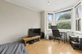 2 Burgoyne Road, photo 3