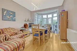 2 Chalgrove Crescent, photo 4
