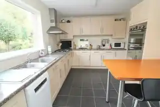 2 Clarice Way, photo 4