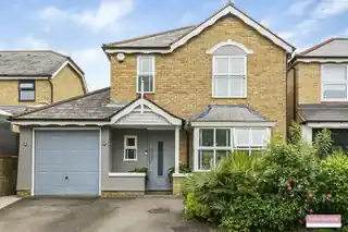 2 Corfield Road, photo 2