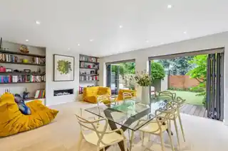 2 Cosmur Close, photo 3