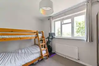 2 Daniel Close, photo 4