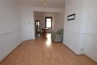 2 Edgar Road, photo 2