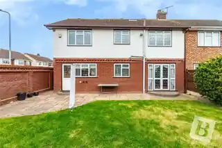 2 Gilroy Close, photo 4