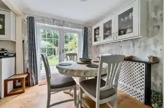 2 Goldcrest Way, photo 4