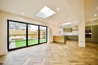 2 Greenway Avenue, photo 3