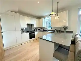 2 Hamilton Road, photo 3