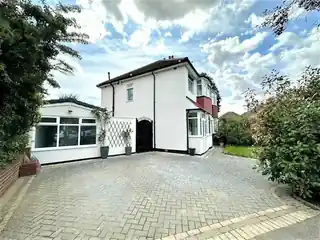 2 Hamilton Road, photo 2