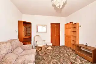 2 Haydon Road, photo 2